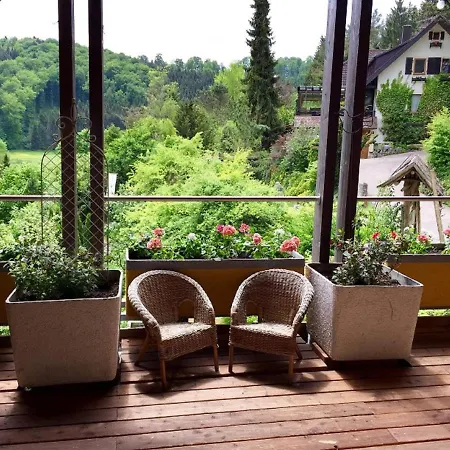 Apartment Feriendomizil Lautertal-idylle Muensingen
